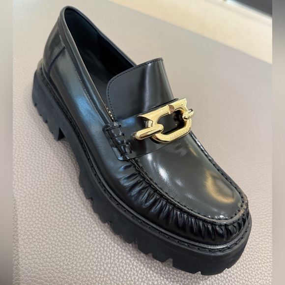 Ferragamo Black Leather Ingrid Loafers - Picture 10 of 14